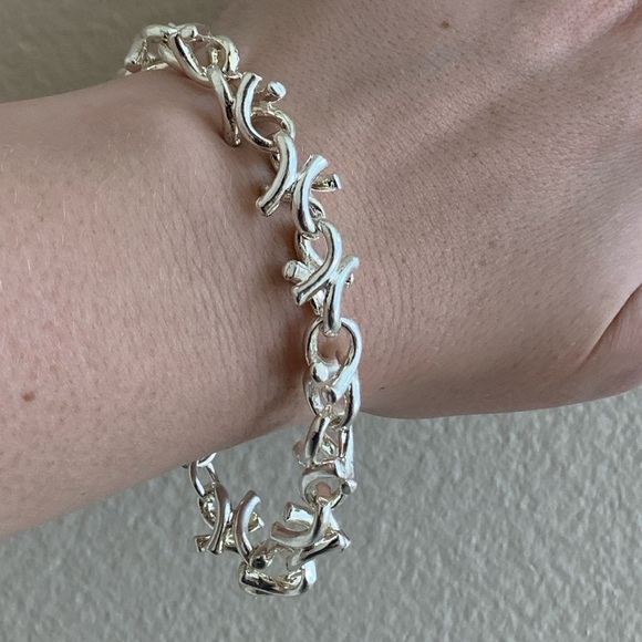 Silver XOX Chain Necklace & Matching Bracelet - Picture 8 of 14